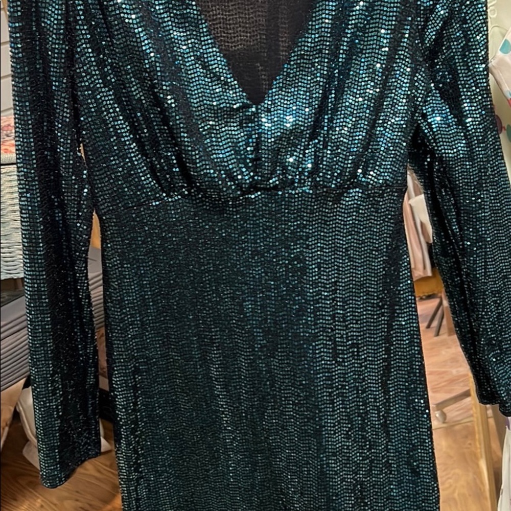 Super cute, fun & festive long sleeve mini~dress~medium~black & teal~shimmery!!!